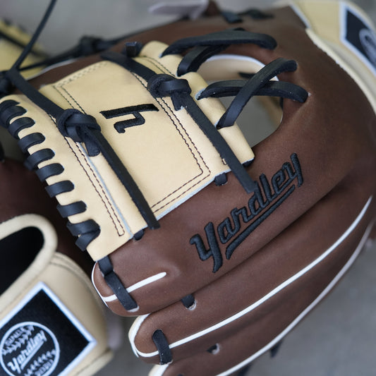 Yardley bone and brown one-piece glove 