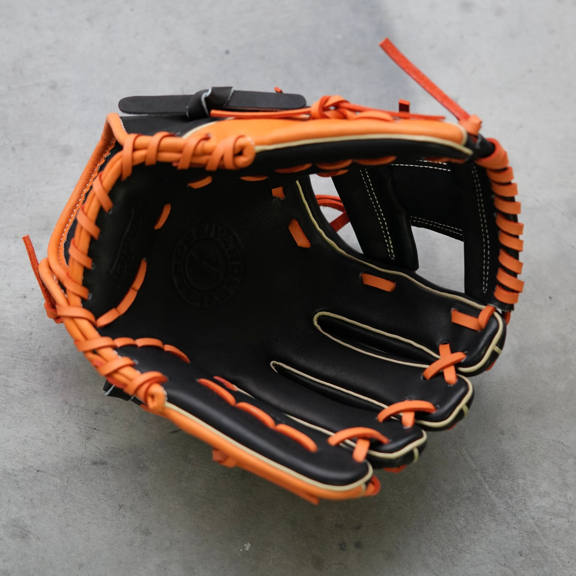 Y2 - 279 Model Orange and Black 11.50”