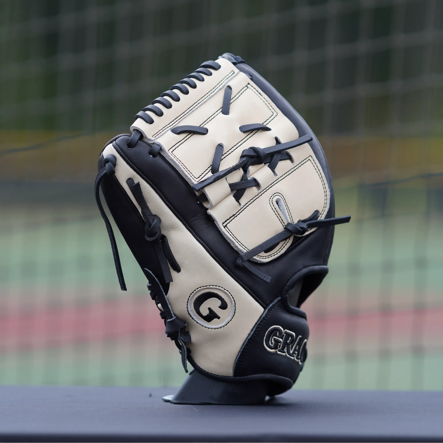 12" Infield/ Outfield MG-Closed Web Grace Glove