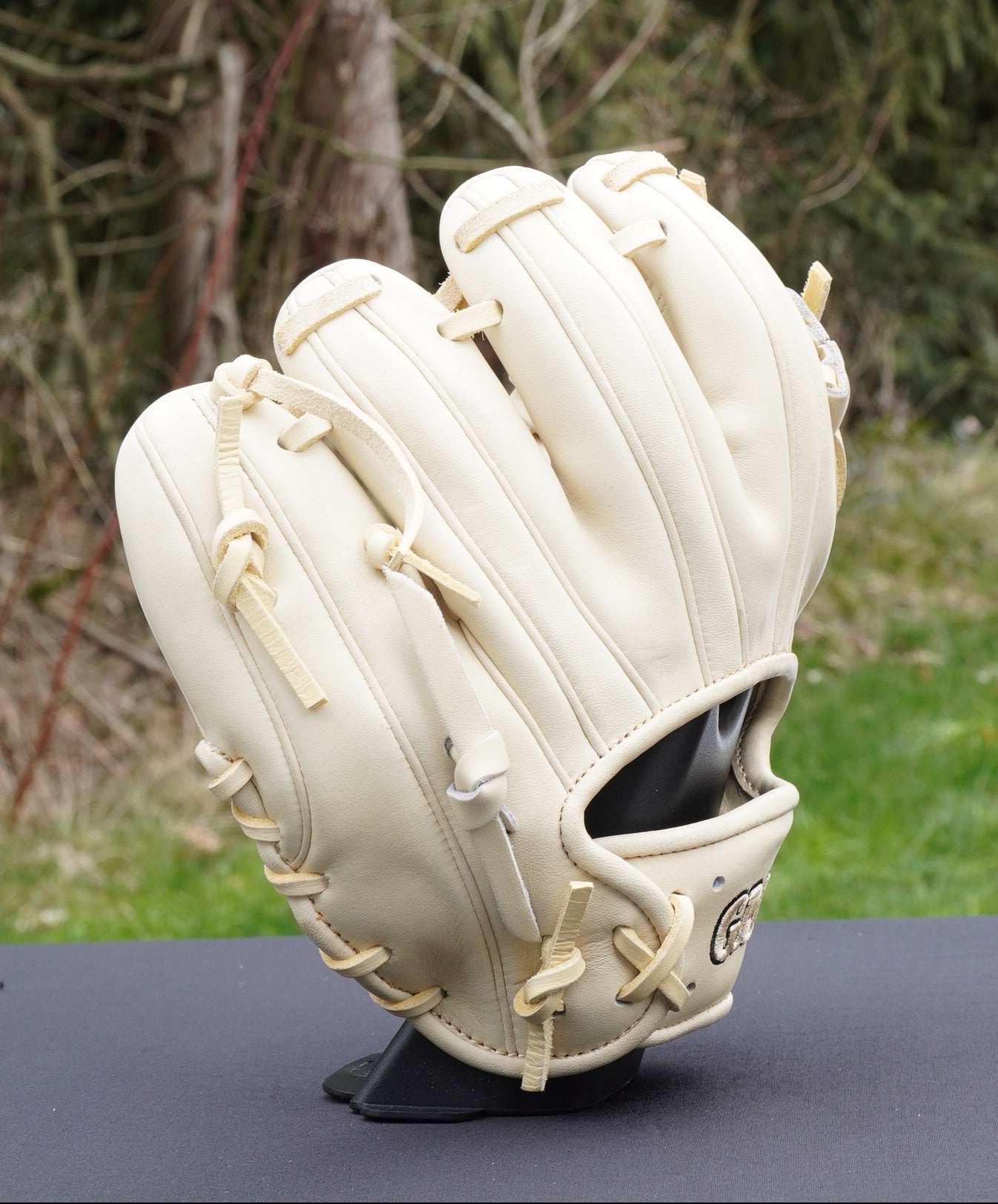 9.50" Infield Pro Trainer I-Web - Grace Glove