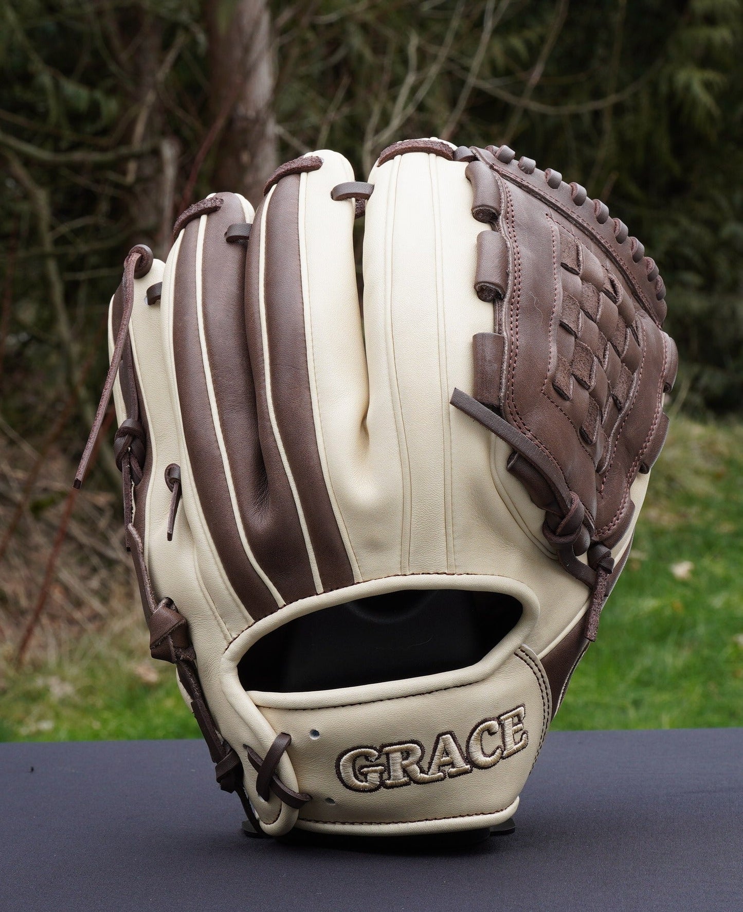 12" Closed Web Grace Glove - Professional Softball Glove