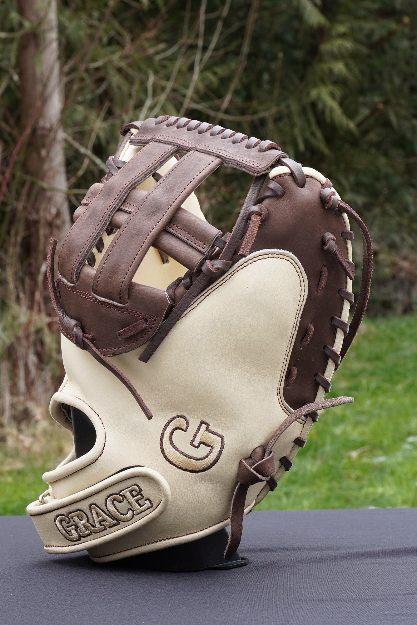 33" Softball Catchers Mitt - Grace Glove - Professional Softball Glove